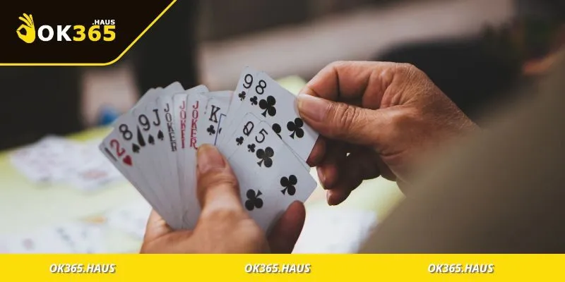 Tiến Lên Miền Nam Game Bài Quốc Dân Với Sức Hút Bất Bại 2 Giao diện game bài Tiến lên miền Nam nổi bật trên điện thoại